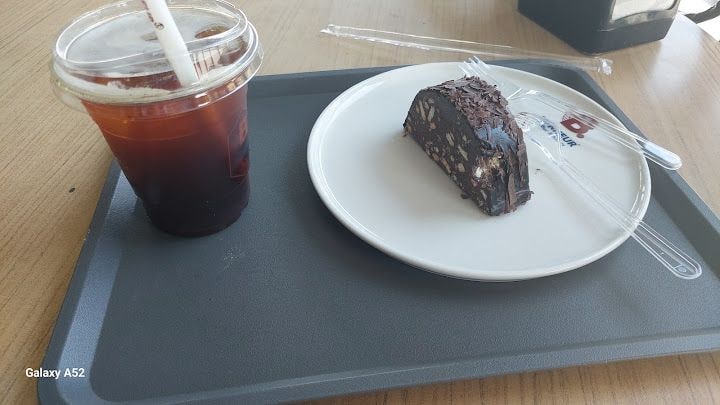 Bonheur Coffee & Bakery