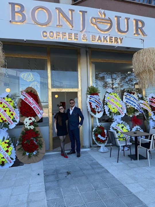 Bonjour Coffee & Bakery