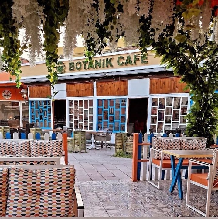 Botanik Cafe