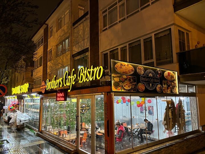 Brothers Cafe Bistro