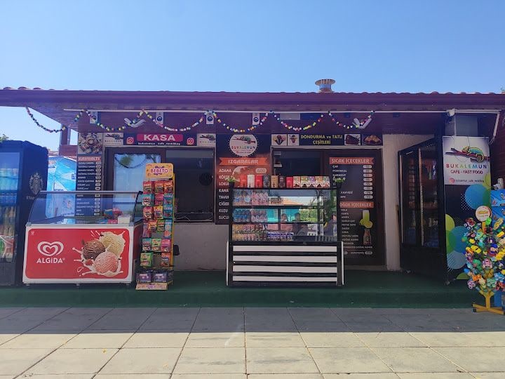Bukalemun cafe
