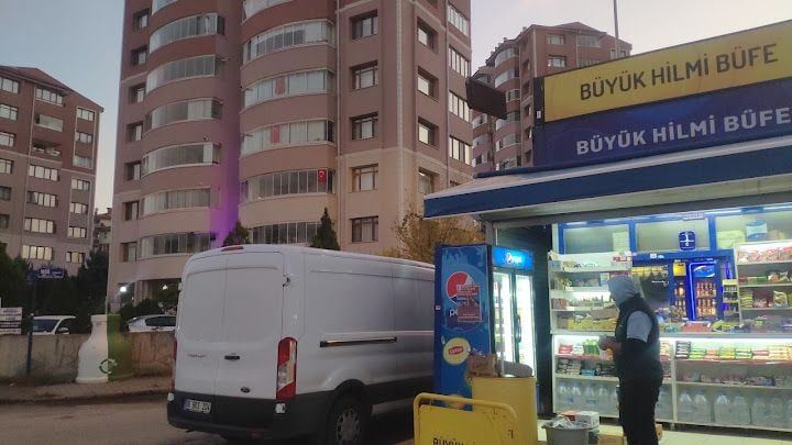 Büyük Hilmi Büfe