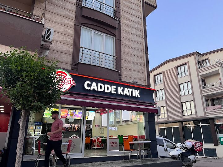 CADDE KATIK DÖNER BAŞİSKELE