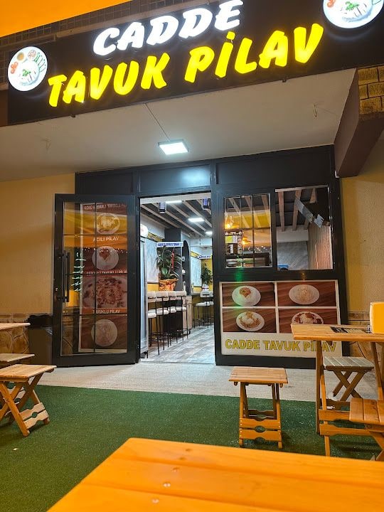 CADDE TAVUK PİLAV