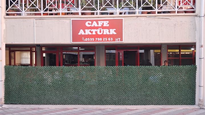 Cafe aktürk oyun salonu