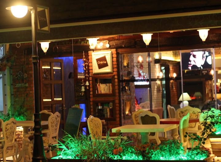 Cafe Creme Bistro&Pub