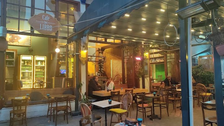 Cafe Del Libro