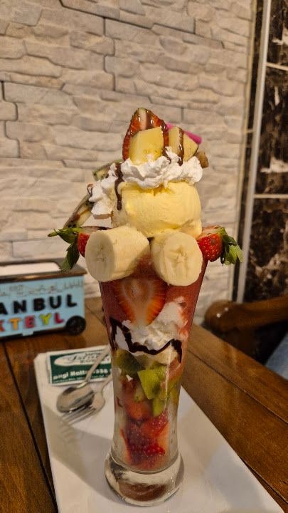 Cafe İstanbul Kokteyl