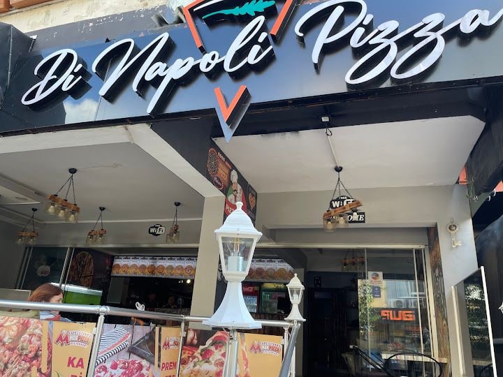 Cafe İstanbul mek pizza hacet şube