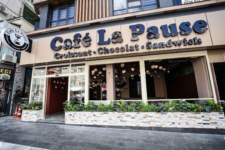 Cafe La Pause