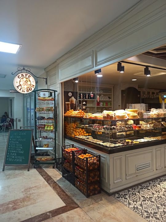Cafe Lizbon