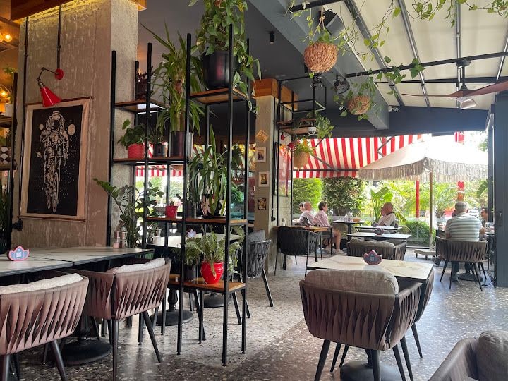 Cafe Local