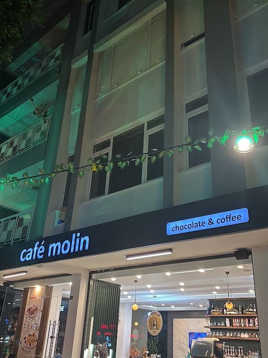 Cafe Molin