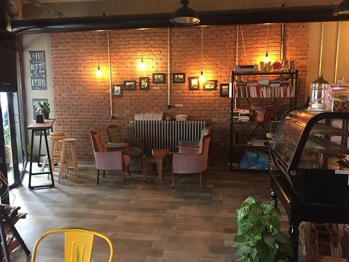 Cafe Strada
