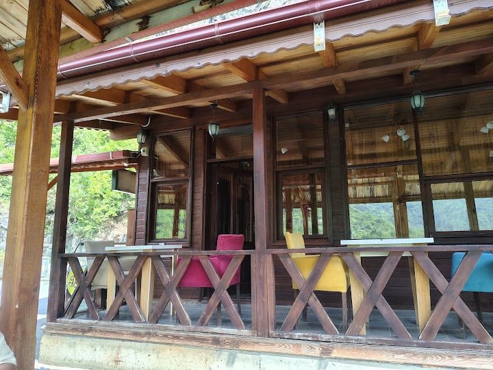 Cam Teras Lokanta Ve Çay Evi