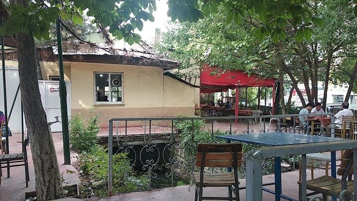 Çamlı Köşk Park Kahvesi