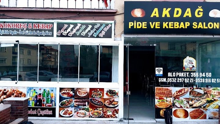 Canlar pide Lahmacun