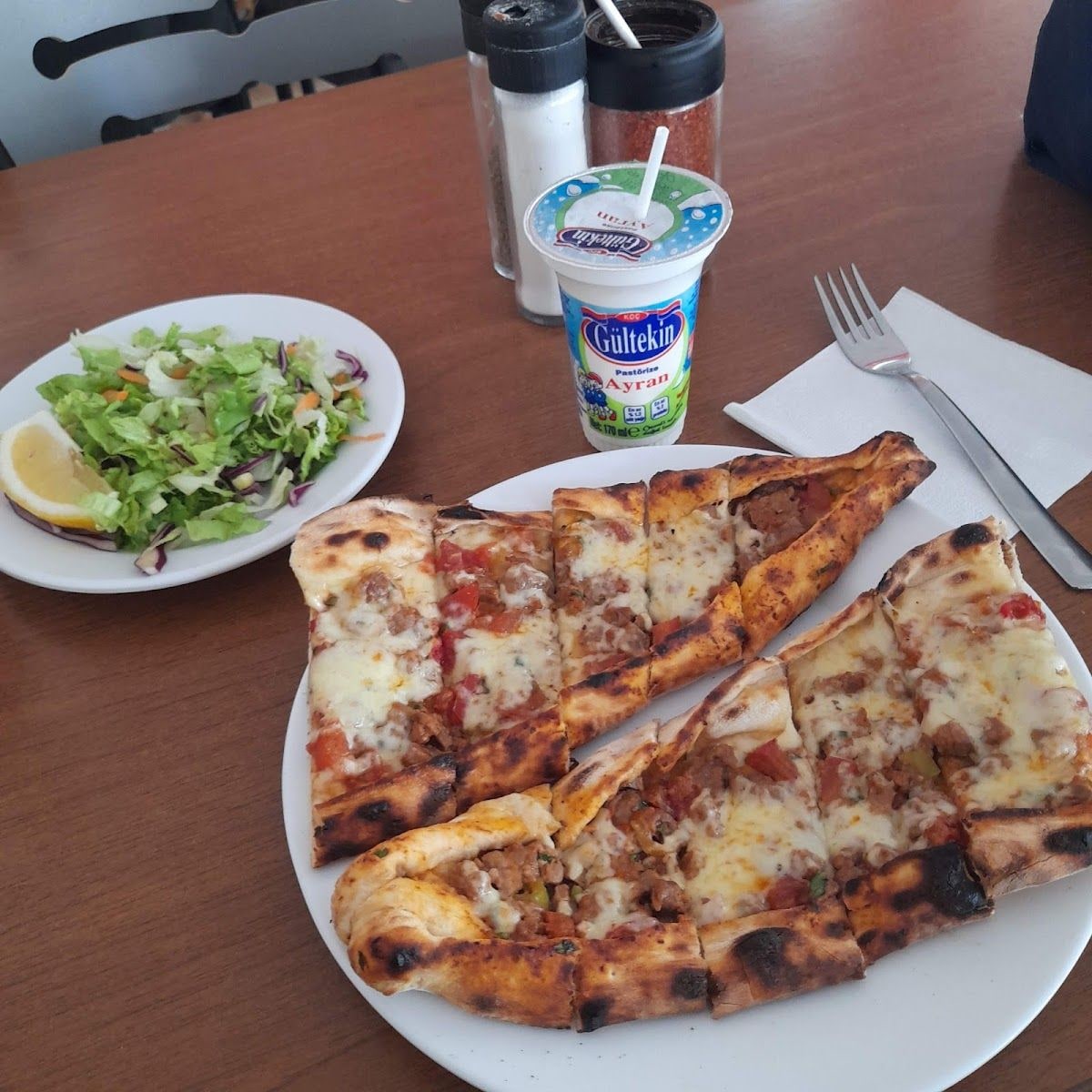 Çarşı Pide Salonu Nevzat Usta