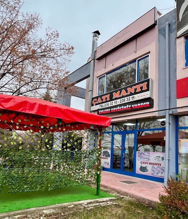 Çatı Mantı Yaprak Sarma Sarı Burma Baklava