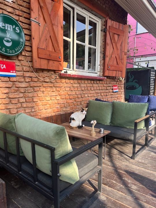 Cem's Coffee &tea House