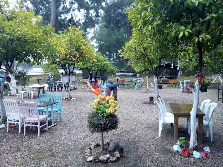 Cennet Bahcesi Kahvaltı Et Mangal