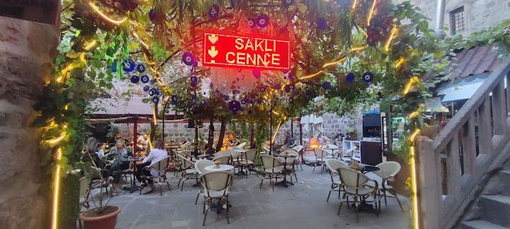 Cennet Cafe