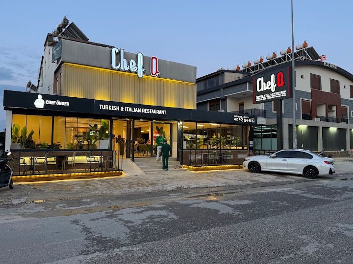 Chef'q Restaurant