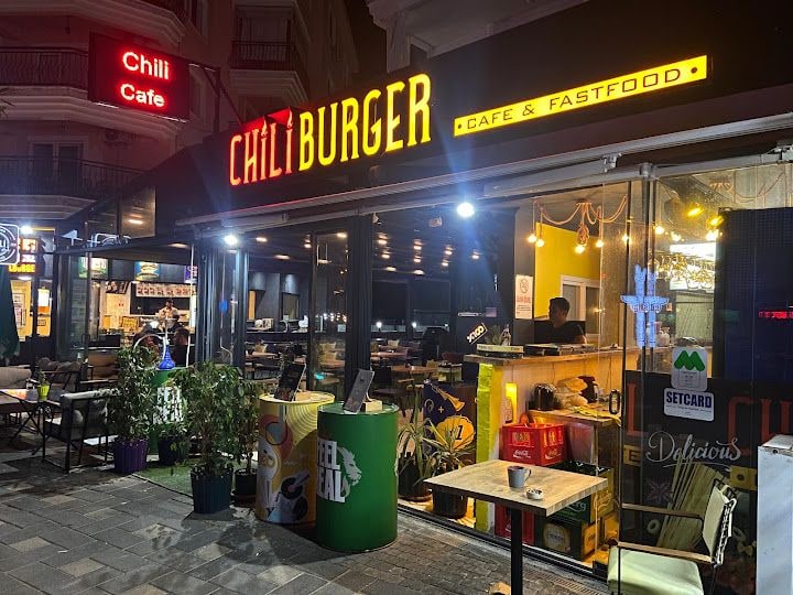 chili burger pizza cafe&fastfood