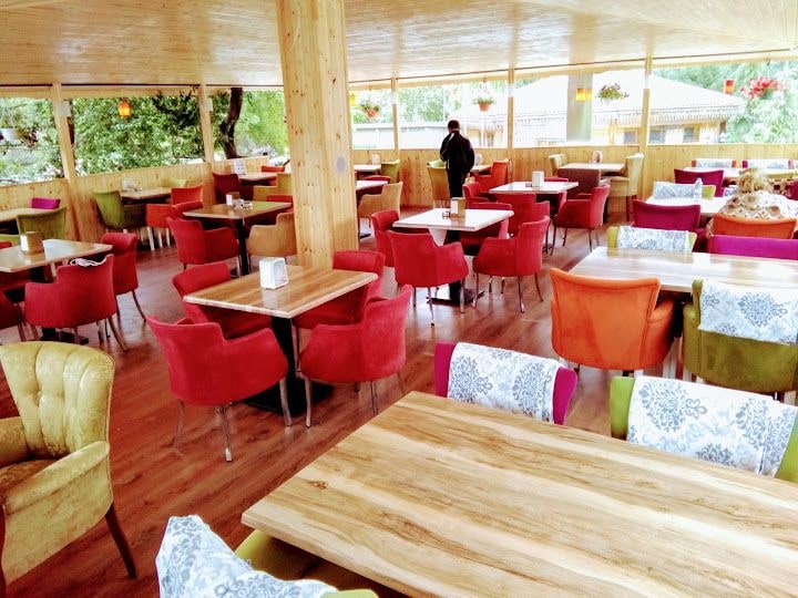 Çiçekli Cafe & Nargile & Semaverde Çay Keyfi