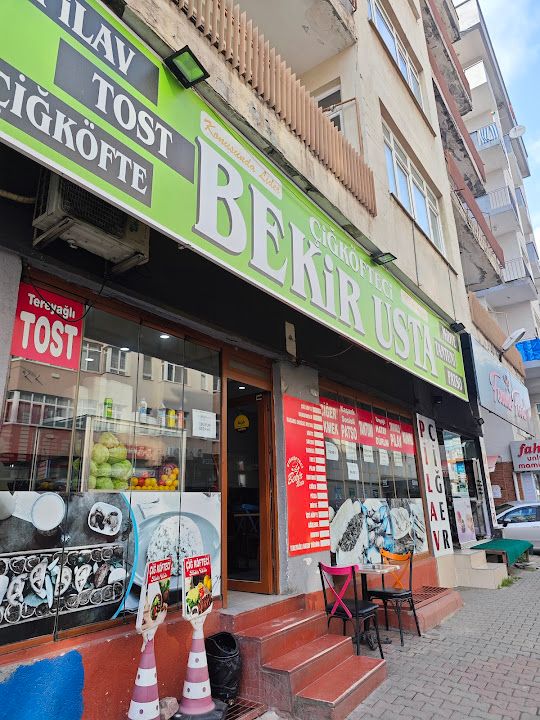 Çiğköfteci Beki̇r Usta