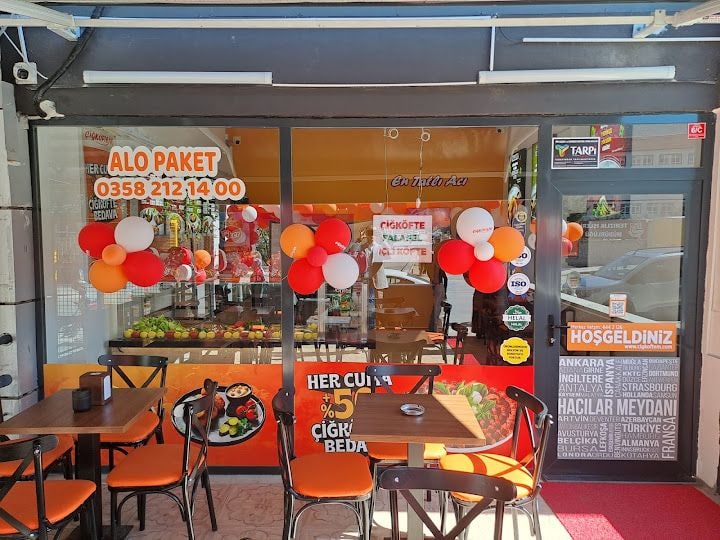 Çiğköftem Hacılar Meydanı