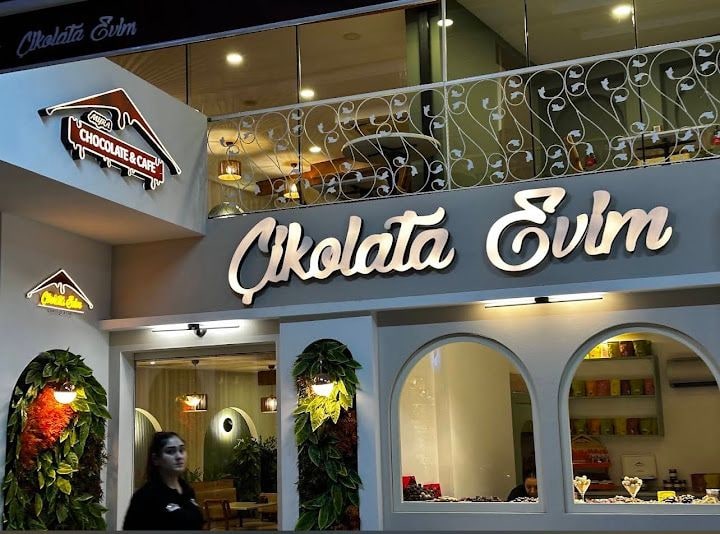Çikolata Evim Işıklar