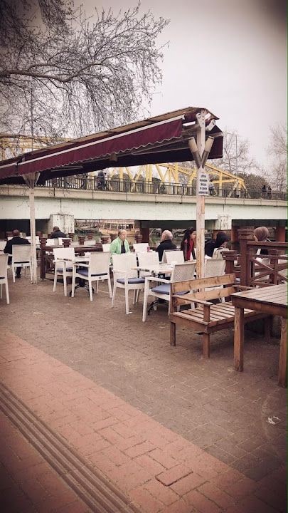 Çınaraltı Cafe Çay Bahçesi