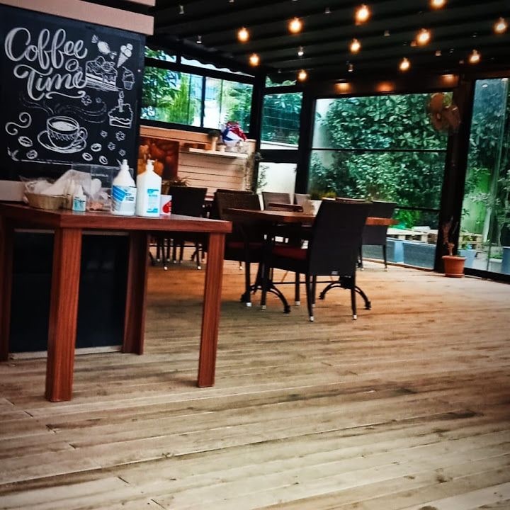 City Pizzeria & Cafe