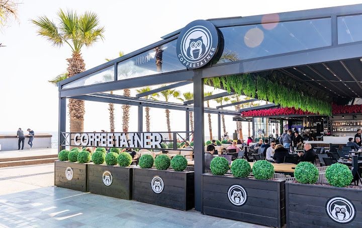 COFFEETAINER LOUNGE BEACH