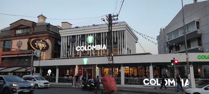 Colombia Coffee Aşağı Eğlence
