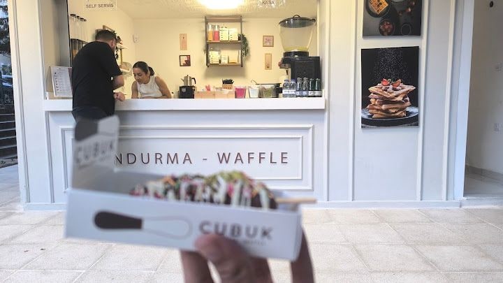 Çubuk Waffle -dondurma