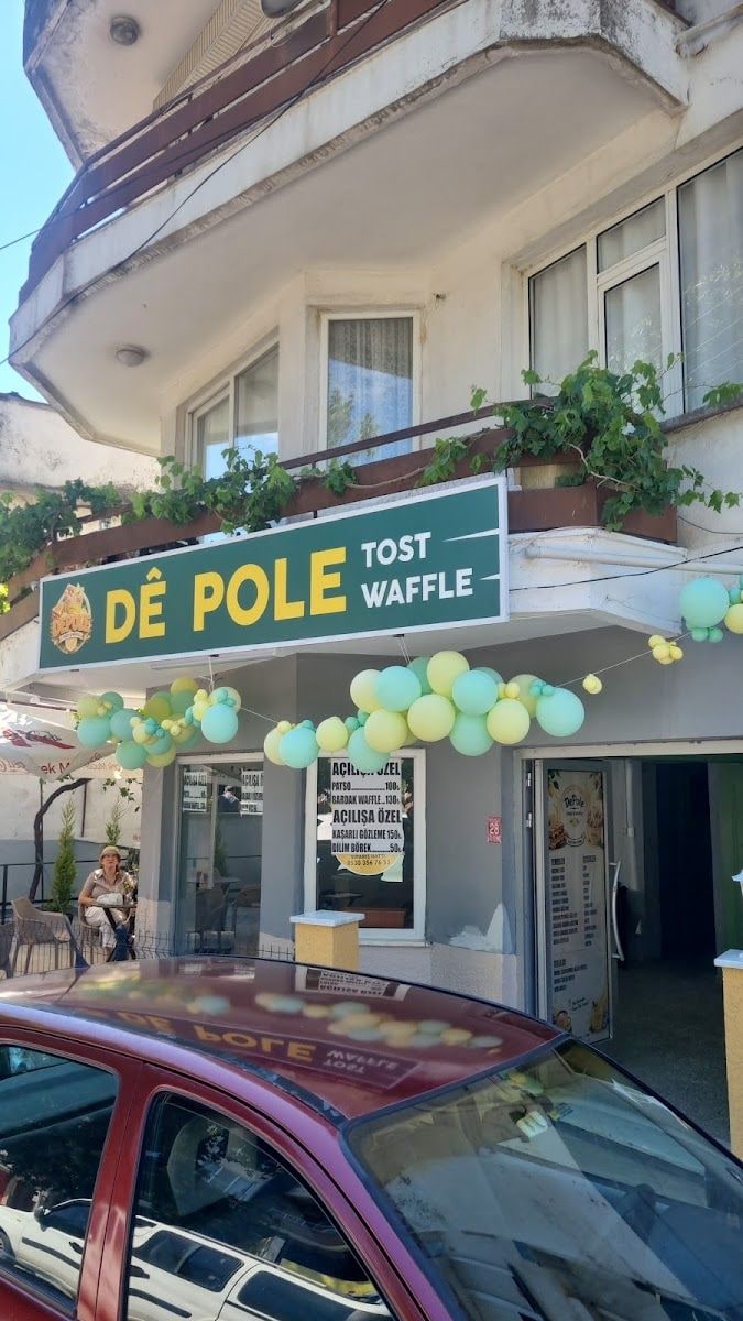 Dè Pole Tost & Waffle