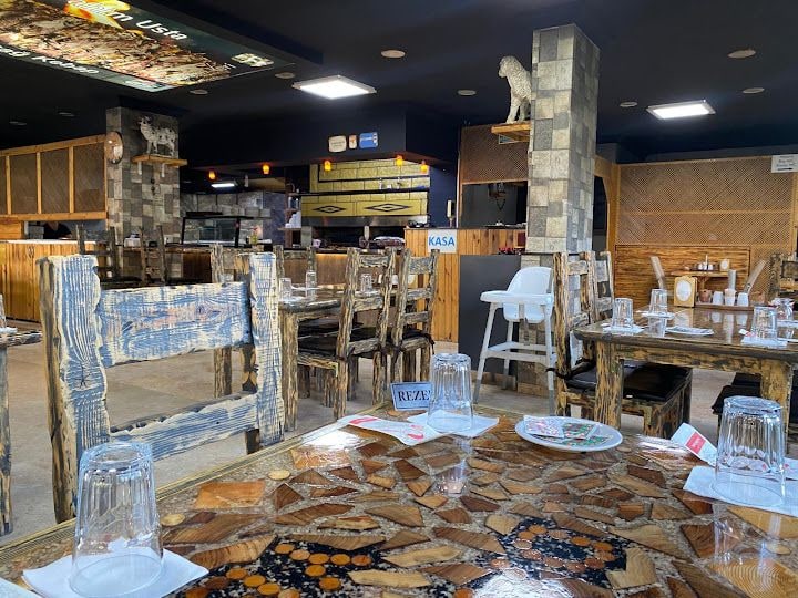 Dadaşın Yeri Restaurant (Cağ Kebap,Çorba,Izgara,Pide)