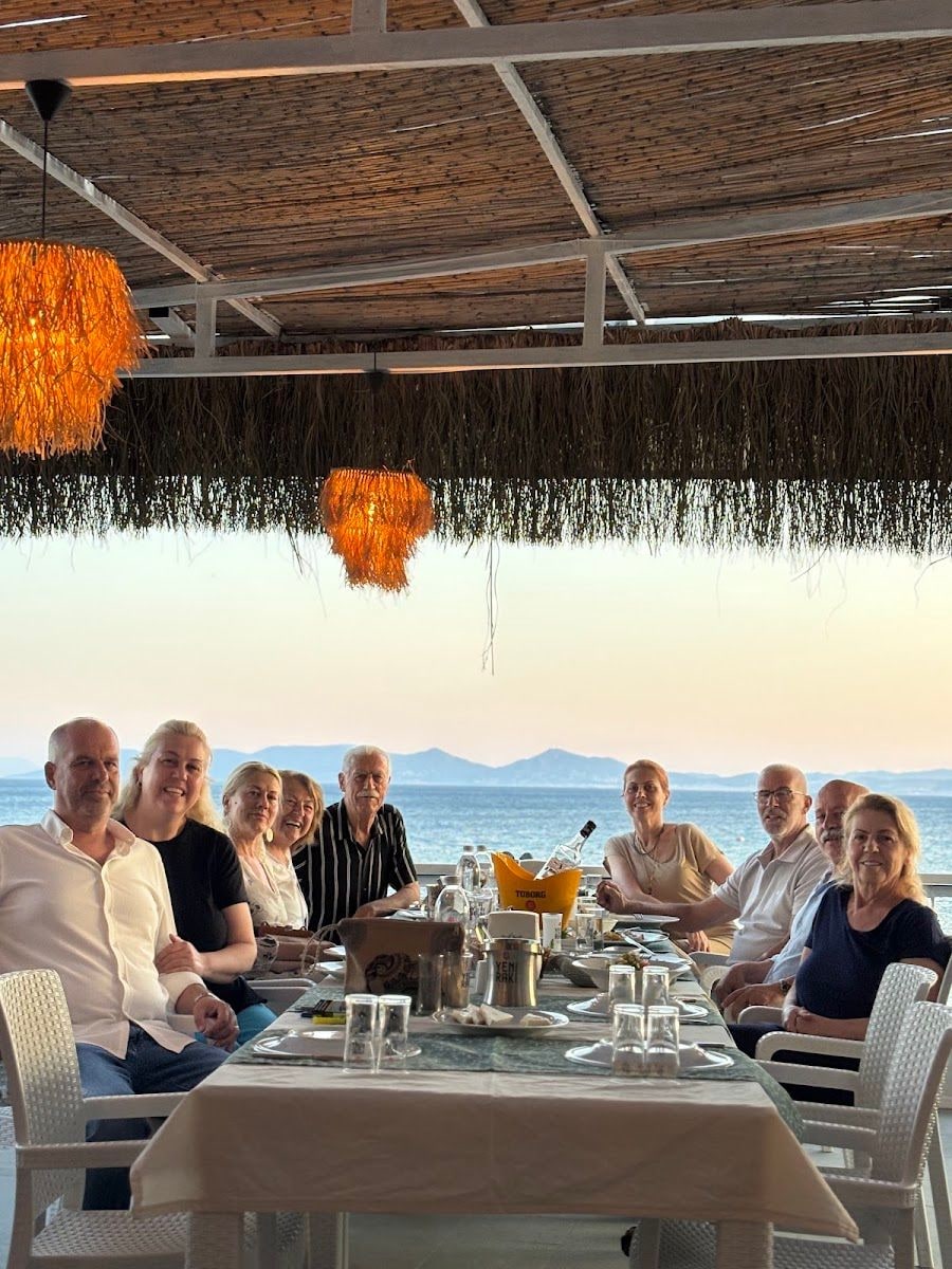 Dak Bar Beach Restaurant