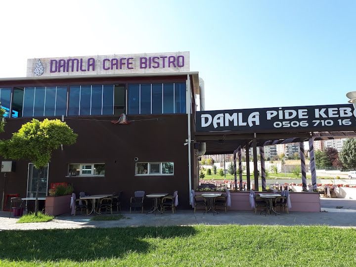Damla Cafe Bistro