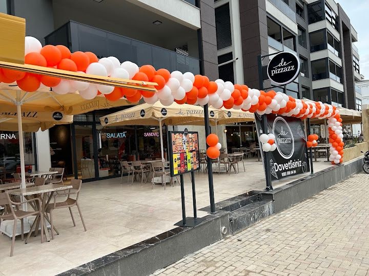 De Pizzazz Pizzeria