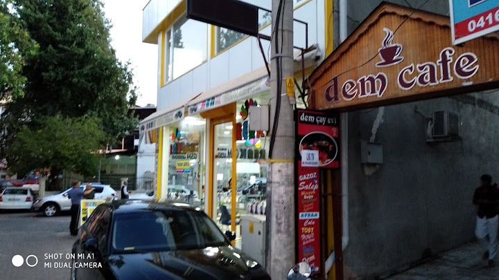 Dem Cafe