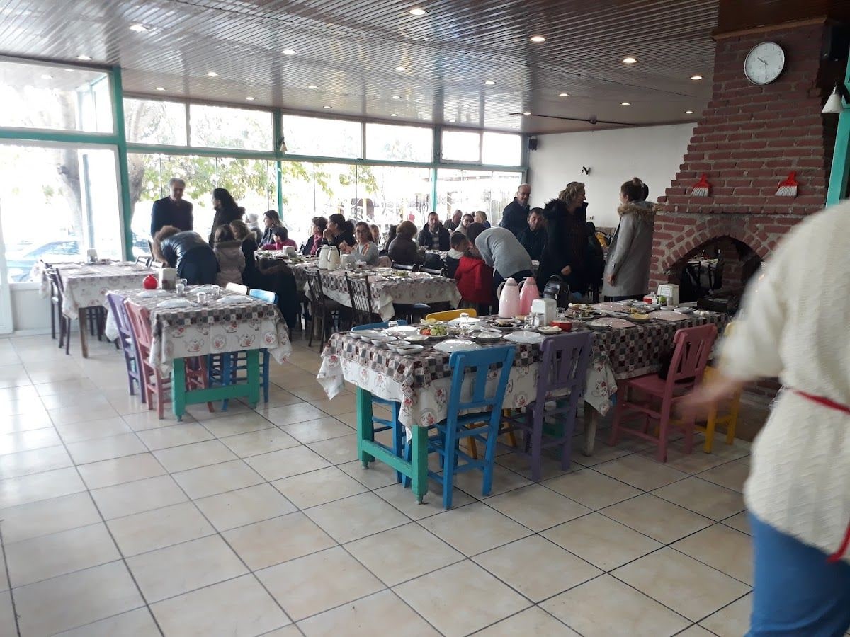 Demet'in Kahvaltı Dünyası