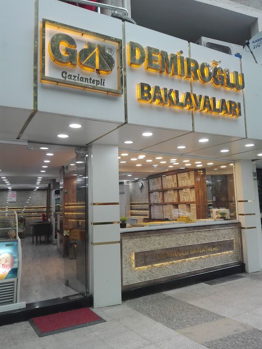 DEMİROĞLU Baklavaları