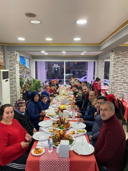 Demre İpek Restaurant Izgara Pide Lahmacun Et Döner Sulu Yemek