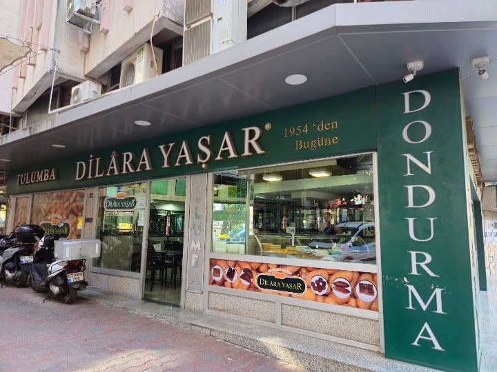 Dilâra Yaṣar Tatlı Ve Dondurma