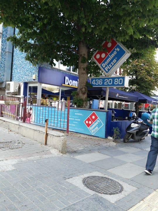 Domino's Pizza Esat