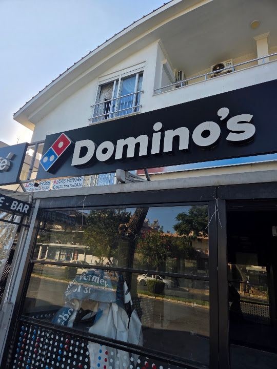 Domino's Pizza Side