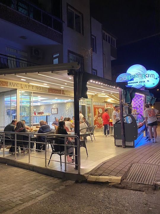 Dondurmacı'm İbrahim Usta
